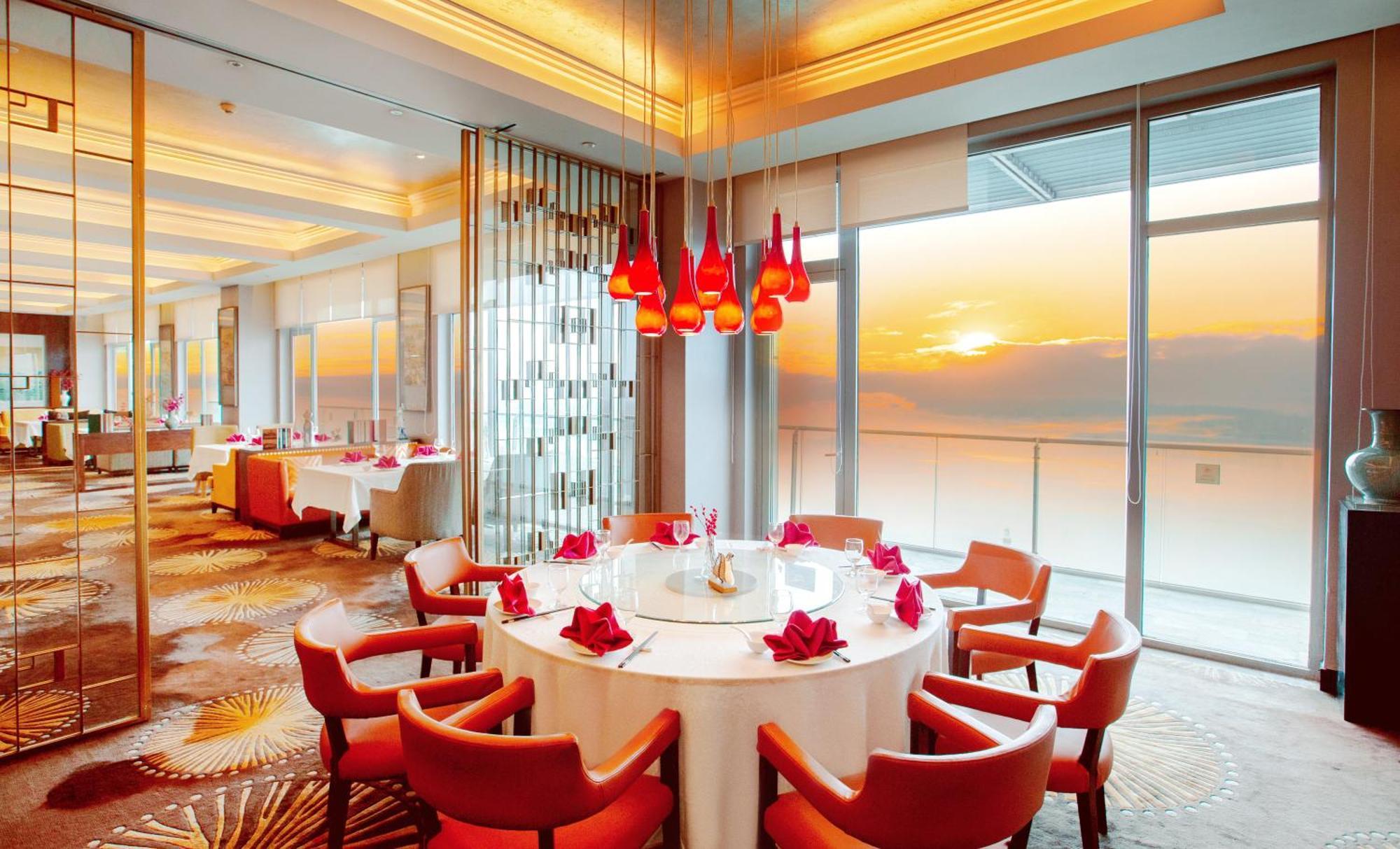 Hilton Nanjing Riverside Exterior photo
