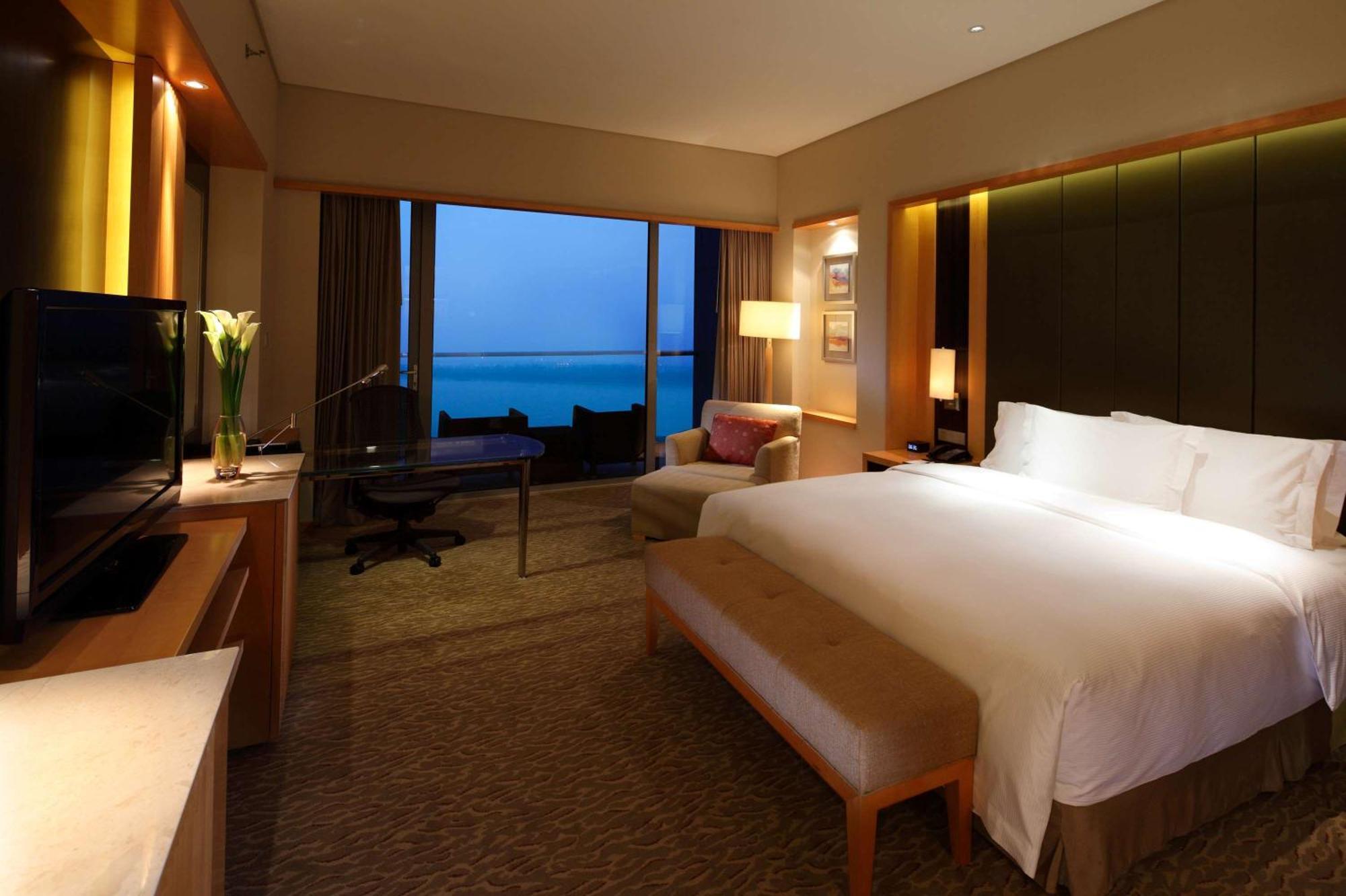 Hilton Nanjing Riverside Exterior photo